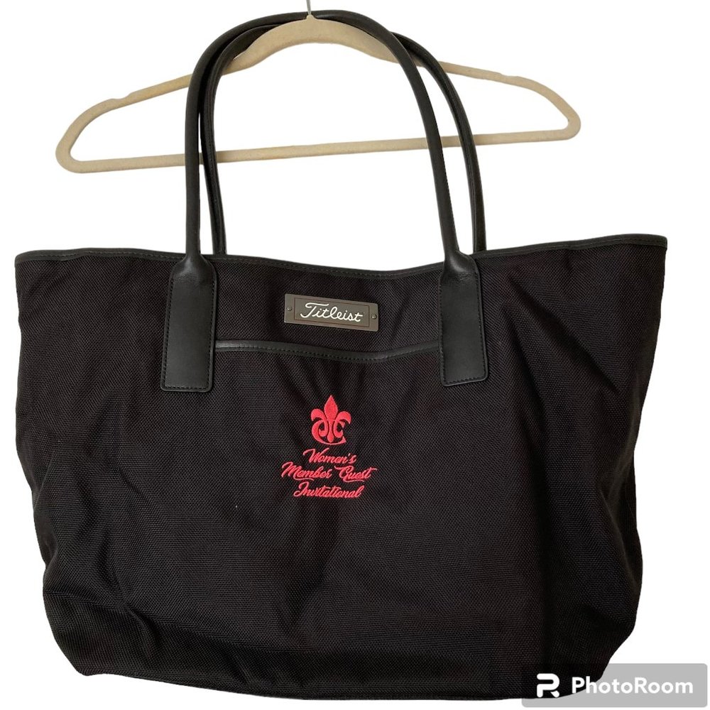 NWOT Womens Titleist Professional Golf Tote Bag Black Travel Gym
